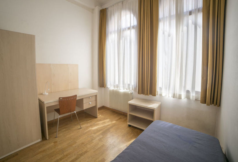 هتل Sunny Terrace Hostel