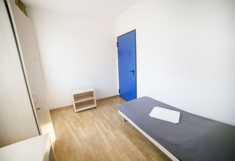 هتل Sunny Terrace Hostel