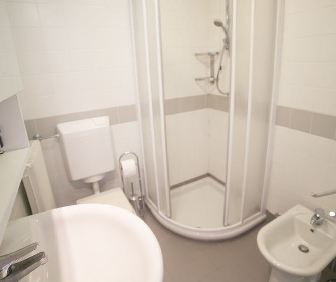 هتل Sunny Terrace Hostel