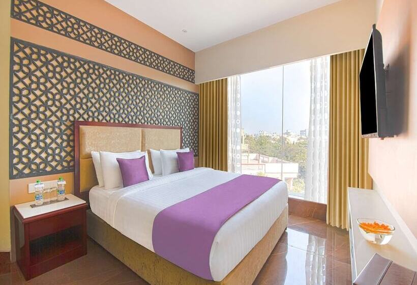 فندق Hrj Sarovar Portico Indore