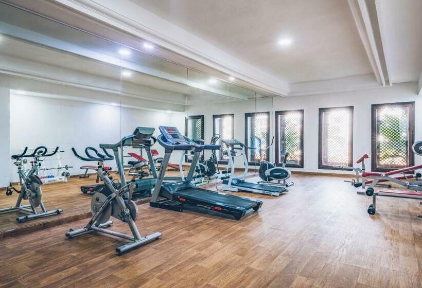 هتل Iberostar Waves Saidia