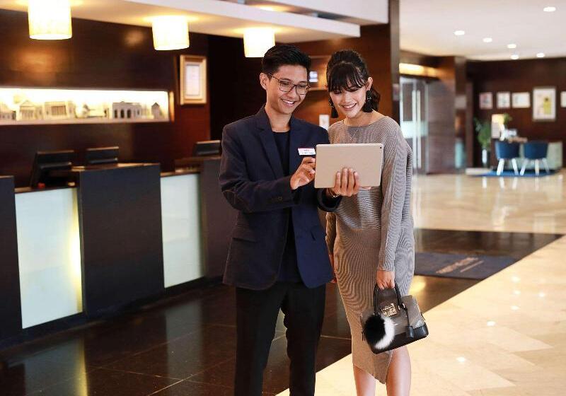 هتل Mercure Convention Center Ancol