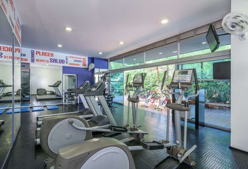 هتل NH Collection Medellin Royal