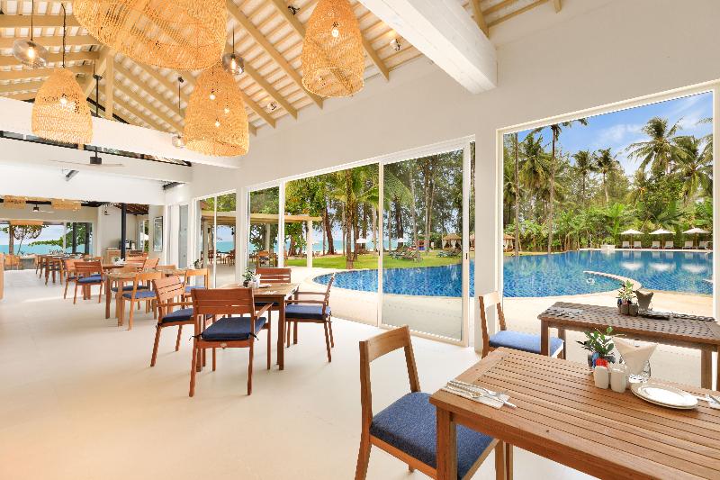 هتل Outrigger Khao Lak Beach Resort   Sha Extra Plus