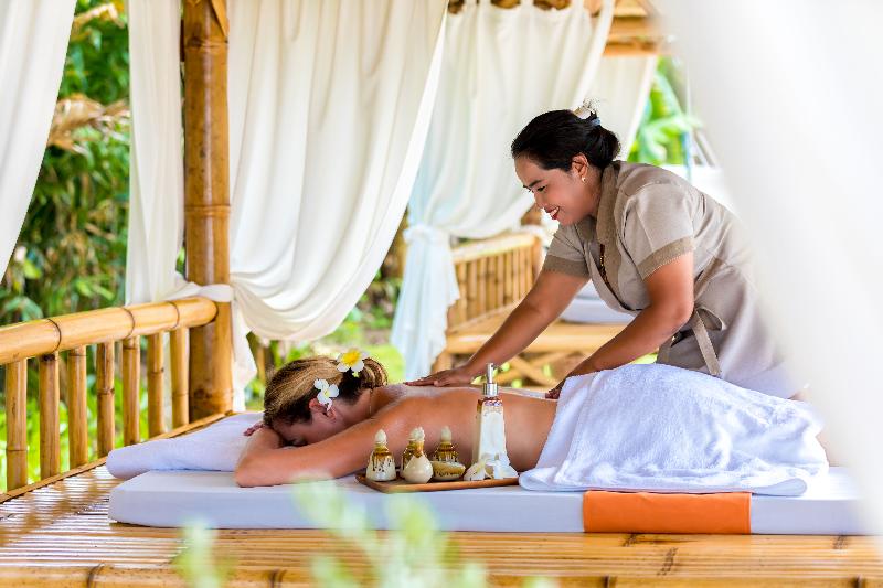 هتل Outrigger Khao Lak Beach Resort   Sha Extra Plus