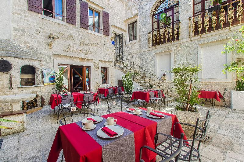 هتل Palace Derossi