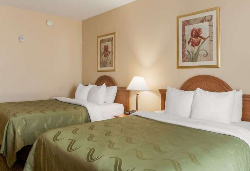 בית מלון כפרי Quality Inn & Suites