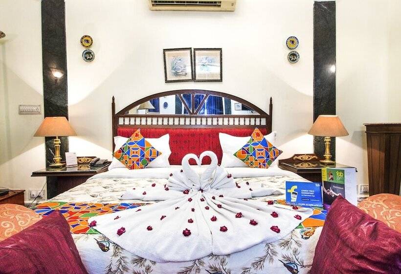 בית מלון כפרי Sugan Niwas Palace