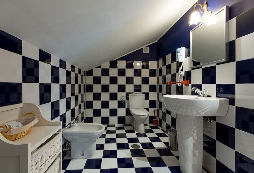 La Casona De La Roza