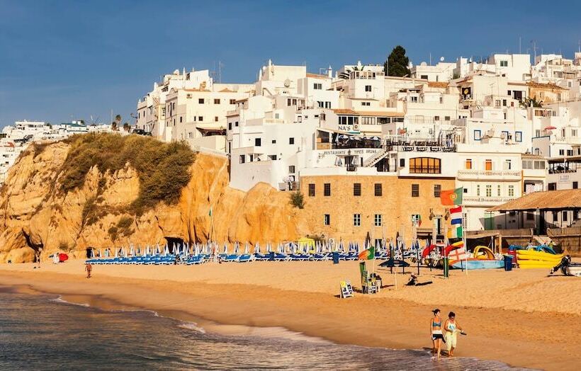 Salgados Beach Vila Das Lagoas