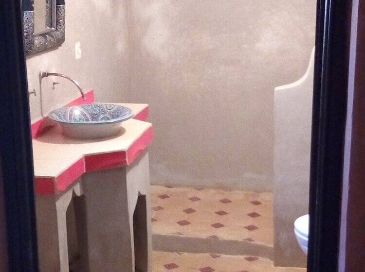 تختخواب و صبحانه Kasbah Du Peintre