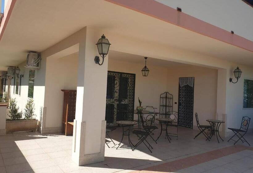 تختخواب و صبحانه Villa Francesca