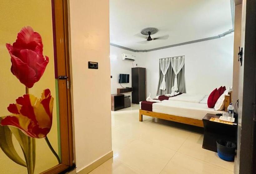 هتل Baga Bay 200 Meters From Baga Beach