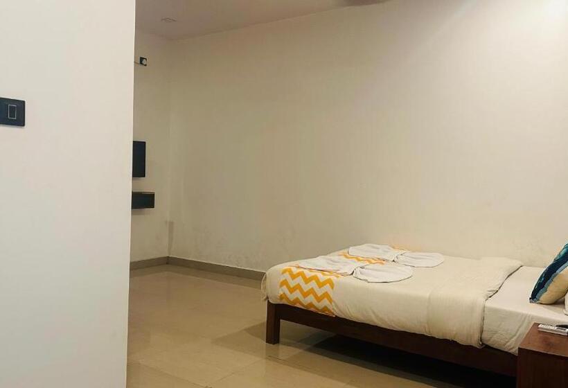 هتل Baga Bay 200 Meters From Baga Beach