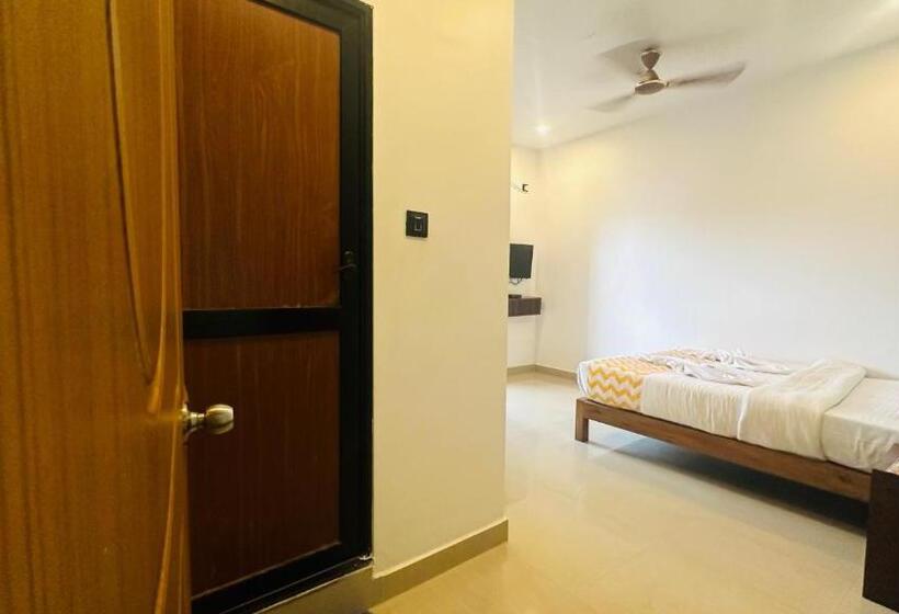 هتل Baga Bay 200 Meters From Baga Beach