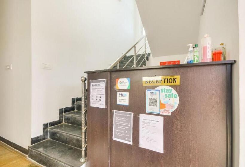 هتل Flagship 75781 New Cresent Park