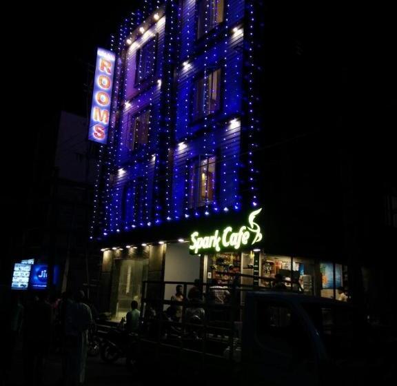 هتل Spark Residency