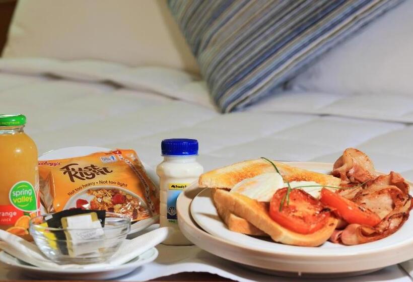 Мотель All Travellers Motor Inn