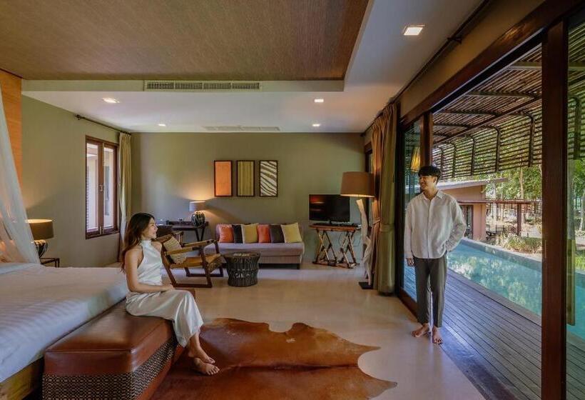 Mountain Creek Golf Resort & Residences