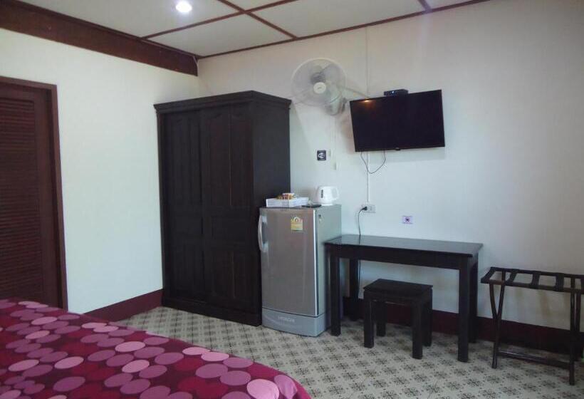 هاستل Sea Breeze House, Naiplao Beach