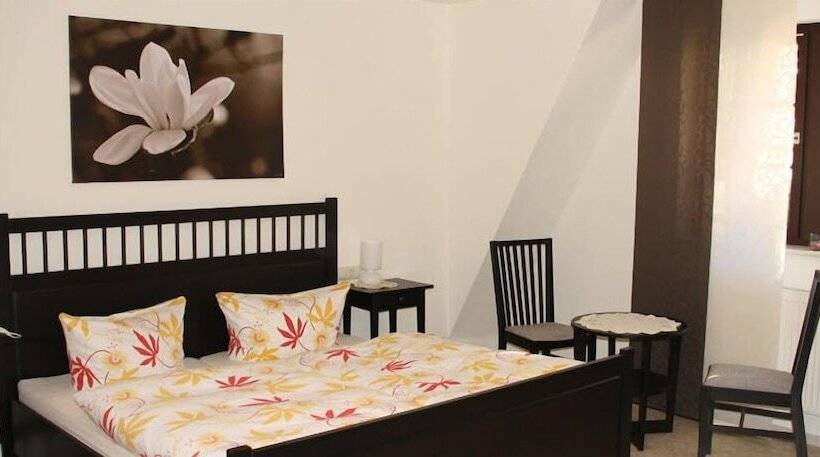 ユースホステル Weingut Gästehaus Derkum