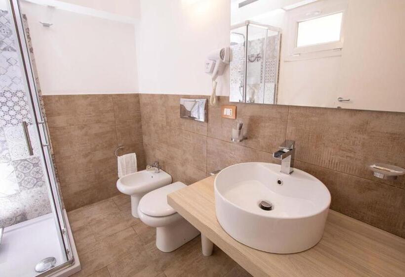 تختخواب و صبحانه Le Torrette Rooms And Apartments