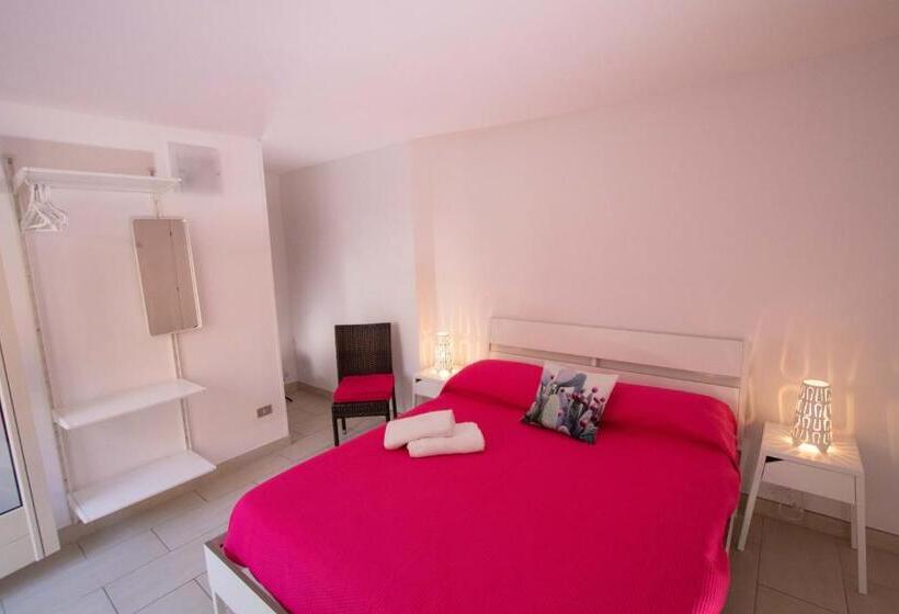 تختخواب و صبحانه Le Torrette Rooms And Apartments