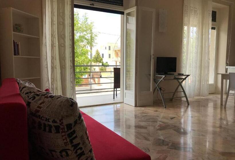 تختخواب و صبحانه Le Torrette Rooms And Apartments