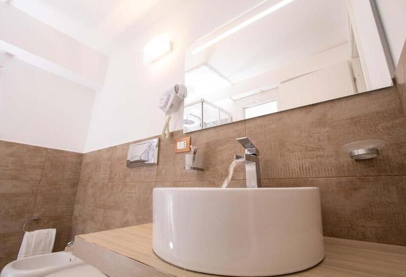 تختخواب و صبحانه Le Torrette Rooms And Apartments