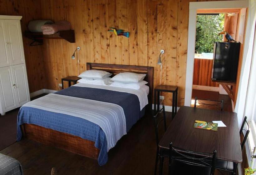 ベッドアンドブレックファースト The Lodge At Reventazon River Mountain Ranch