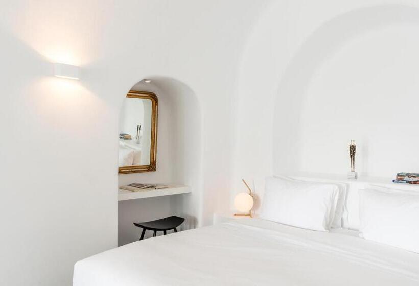 هتل Chelidonia Luxury Suites