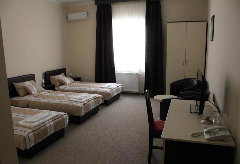 هتل Feniks Požarevac