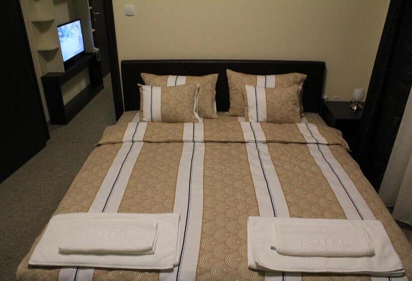 هتل Feniks Požarevac