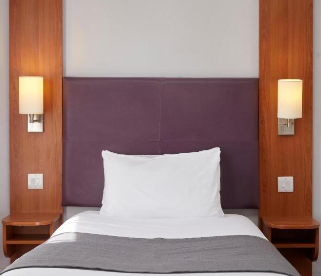 فندق Wheatsheaf By Chef & Brewer Collection