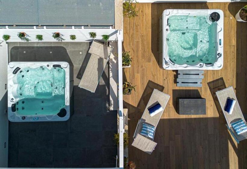 پانسیون Acquarò Suite Jacuzzi