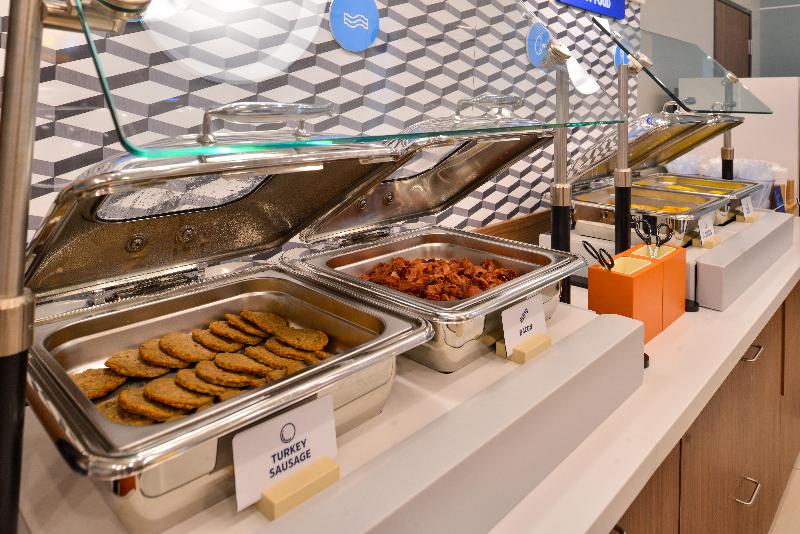 호텔 Holiday Inn Express & Suites Moody   Leeds By Ihg