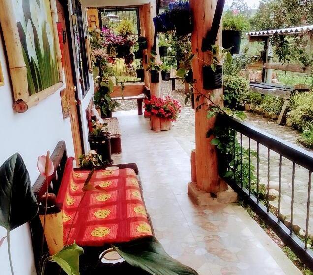 مبيت وإفطار Finca Renacer