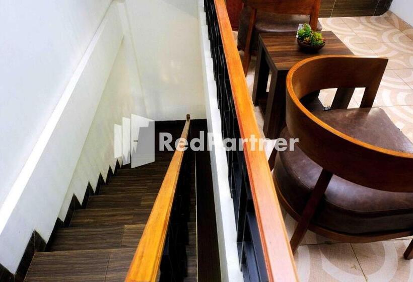 هتل Guest House Bibong Makassar Mitra Reddoorz