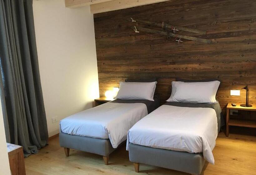 B & B Chalet Plan