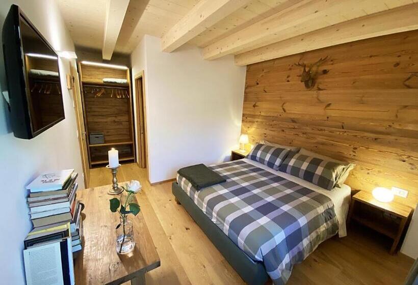 B & B Chalet Plan