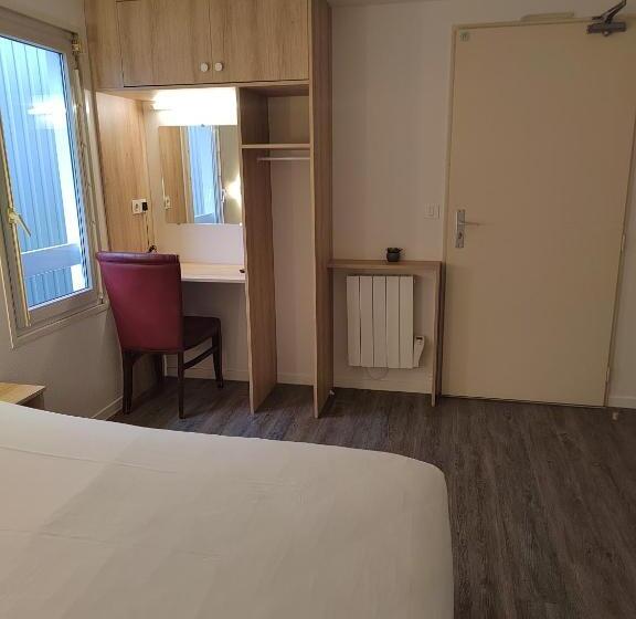 Fasthotel Paris Ouest Bouafle