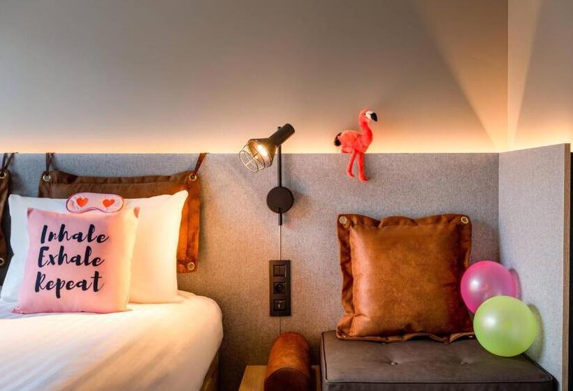 בית מלון כפרי Moxy Bordeaux