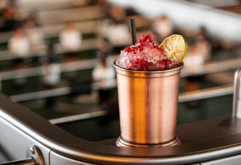 בית מלון כפרי Moxy Bordeaux