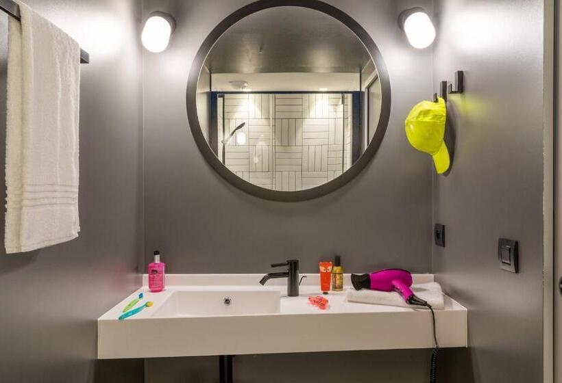 בית מלון כפרי Moxy Bordeaux