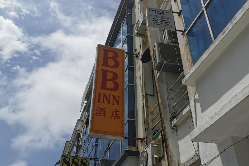 Hotel Oyo 90226 Bb Inn