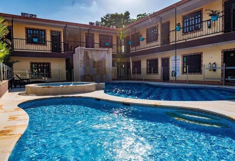 هتل Vanguardia Natural