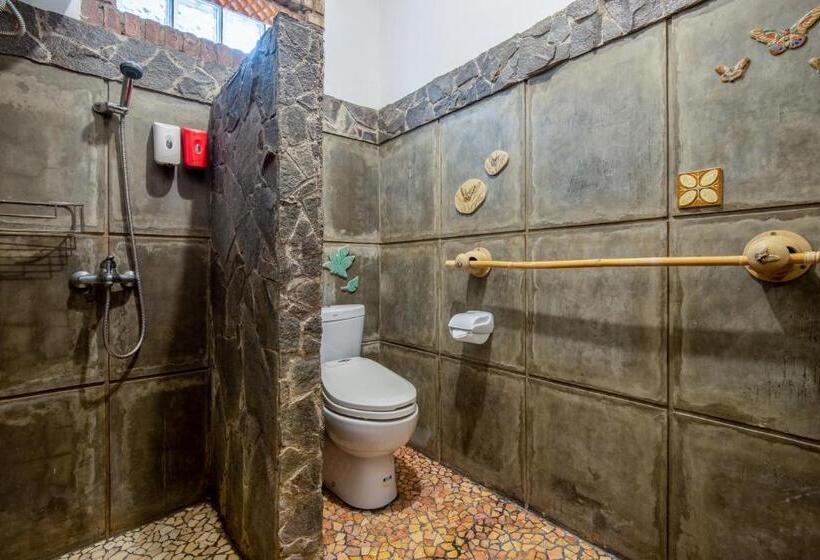 پانسیون Sekararum Butik Syariah Guesthouse