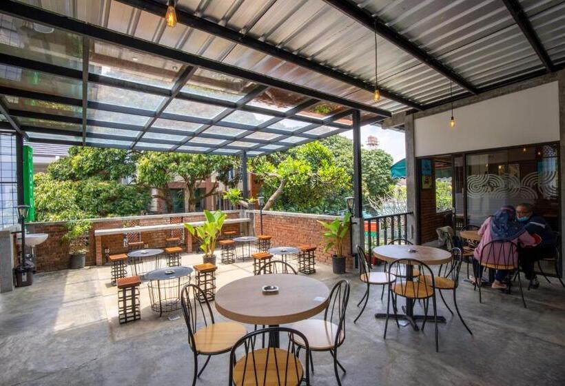 پانسیون Sekararum Butik Syariah Guesthouse