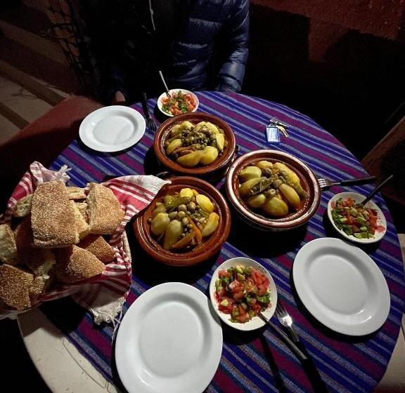 تختخواب و صبحانه Abla Room