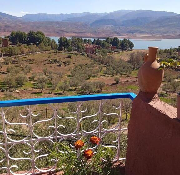 تختخواب و صبحانه Abla Room